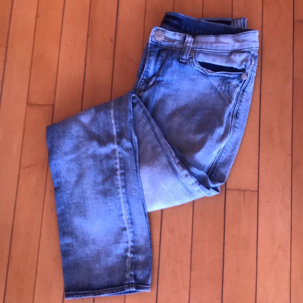 Mom Jeans 2: 2 Mom 2 Jeans